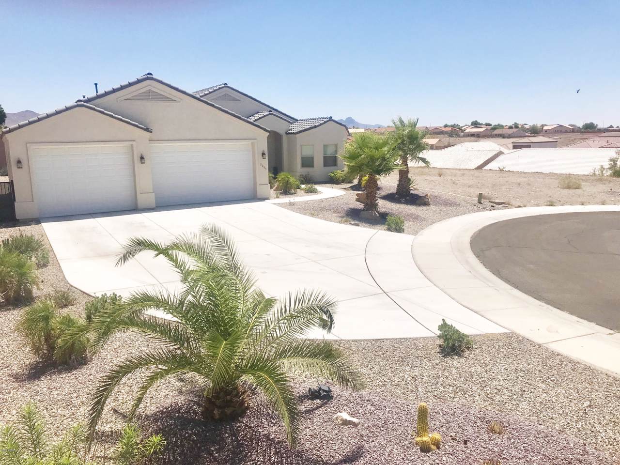 2205 Edgewood Drive - Photo 1