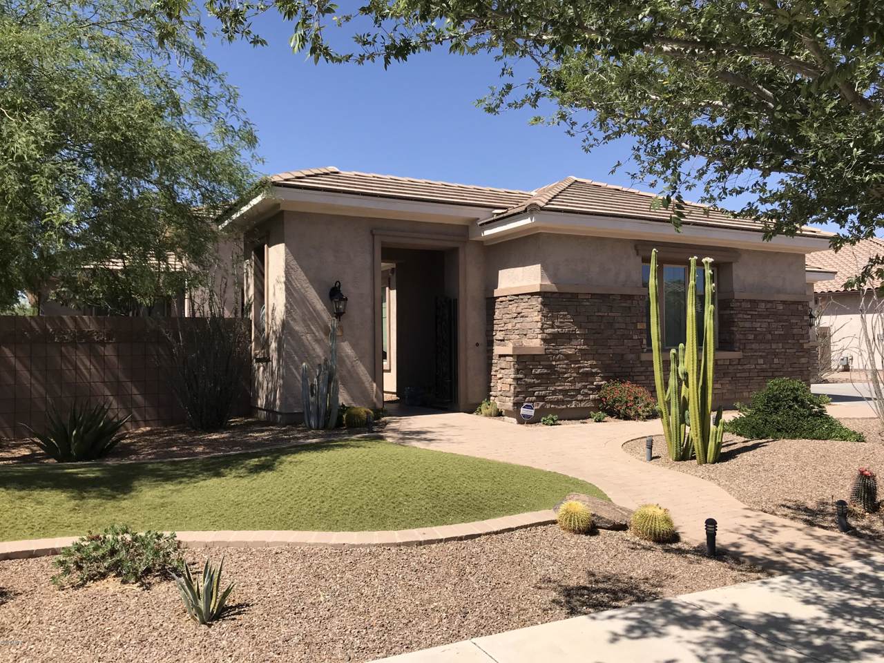 660 Tonto Drive - Photo 1