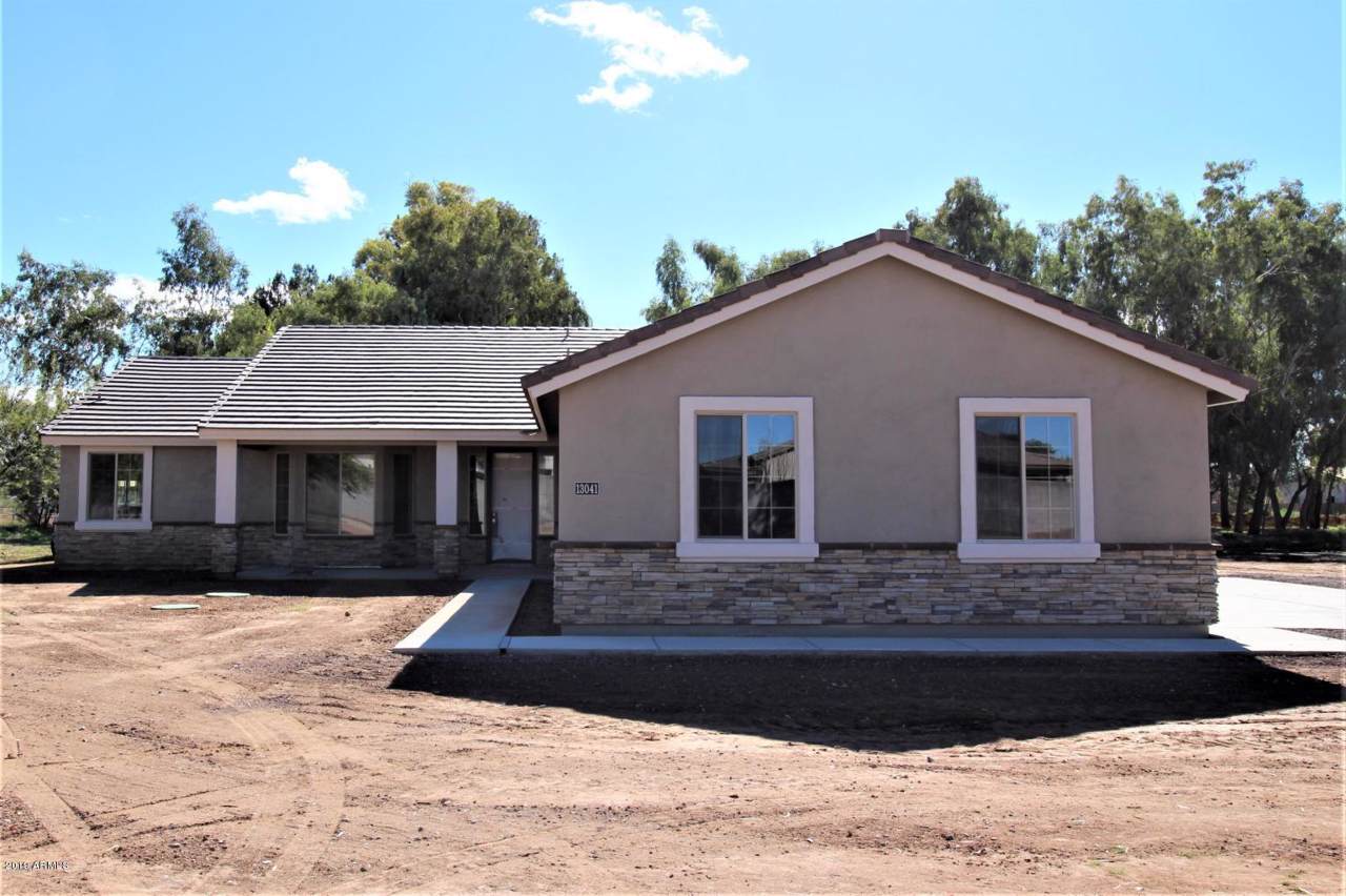 1736 Tamar Road - Photo 1