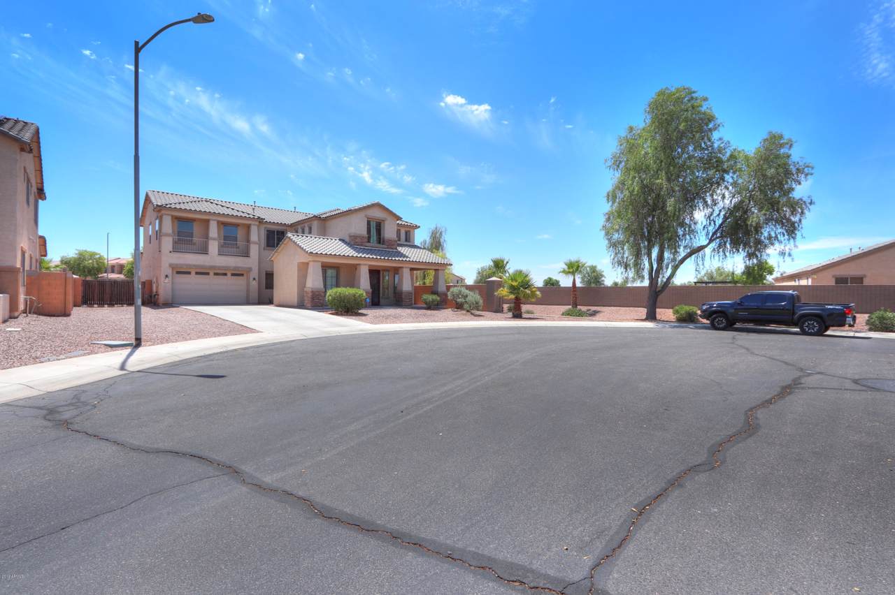 2108 Cougar Court - Photo 1