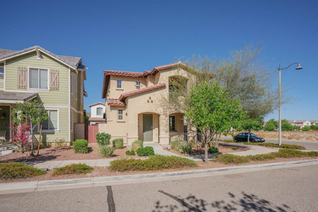 2935 Evergreen Street - Photo 1