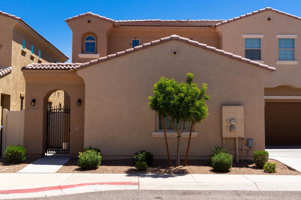 1367 Country Club Drive - Photo 1