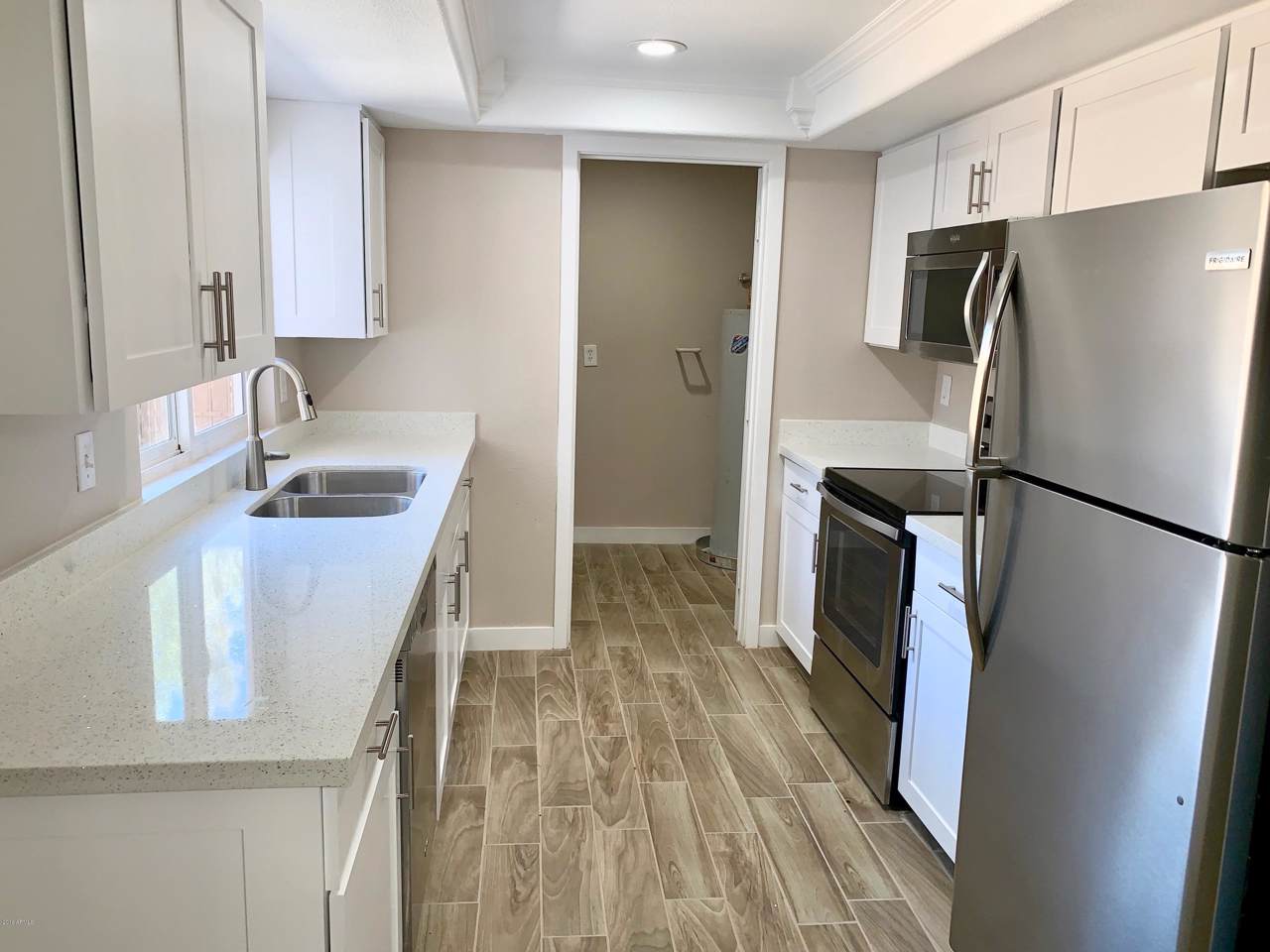 6943 Devonshire Avenue - Photo 1