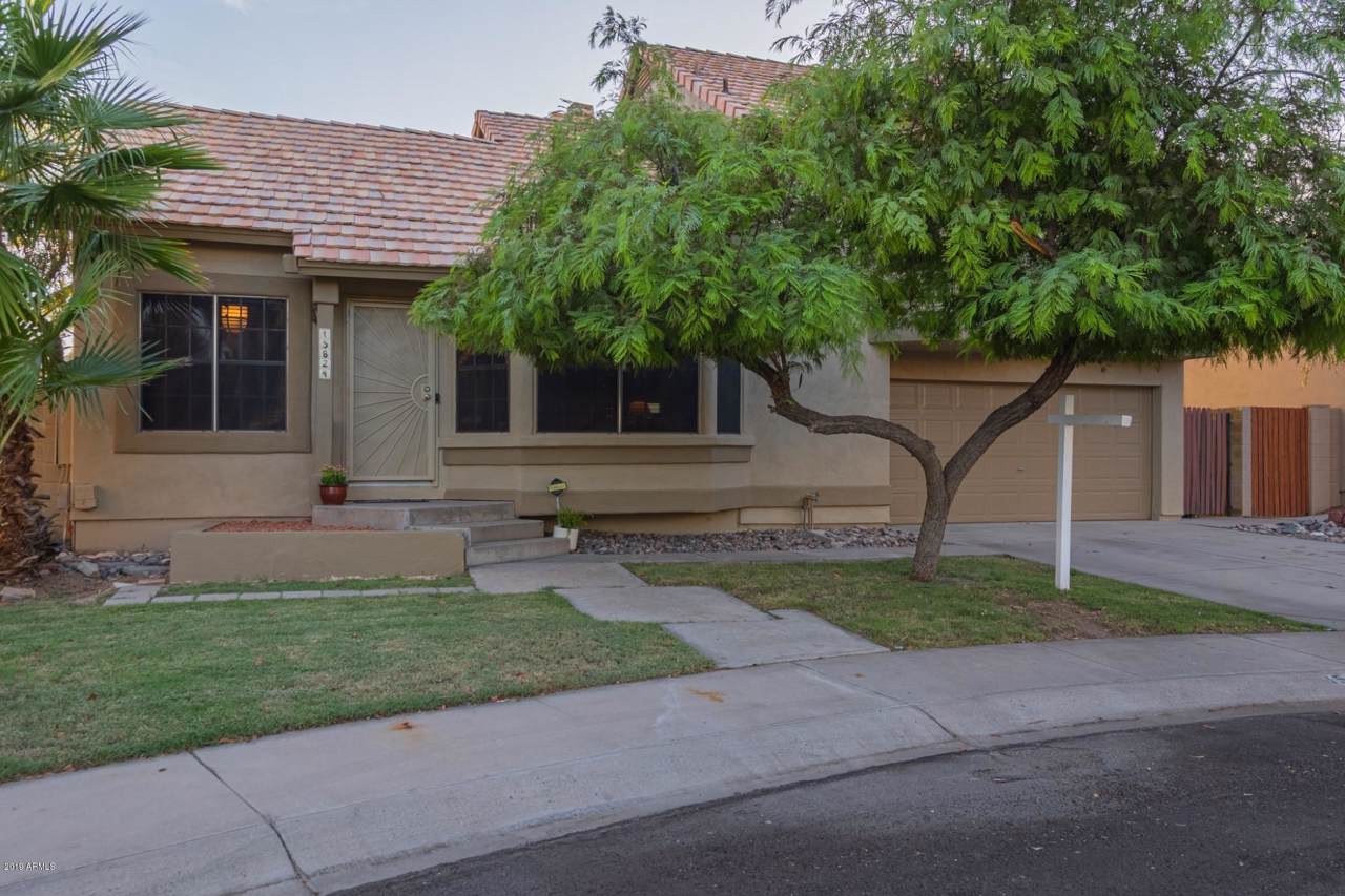 15824 43RD Street - Photo 1