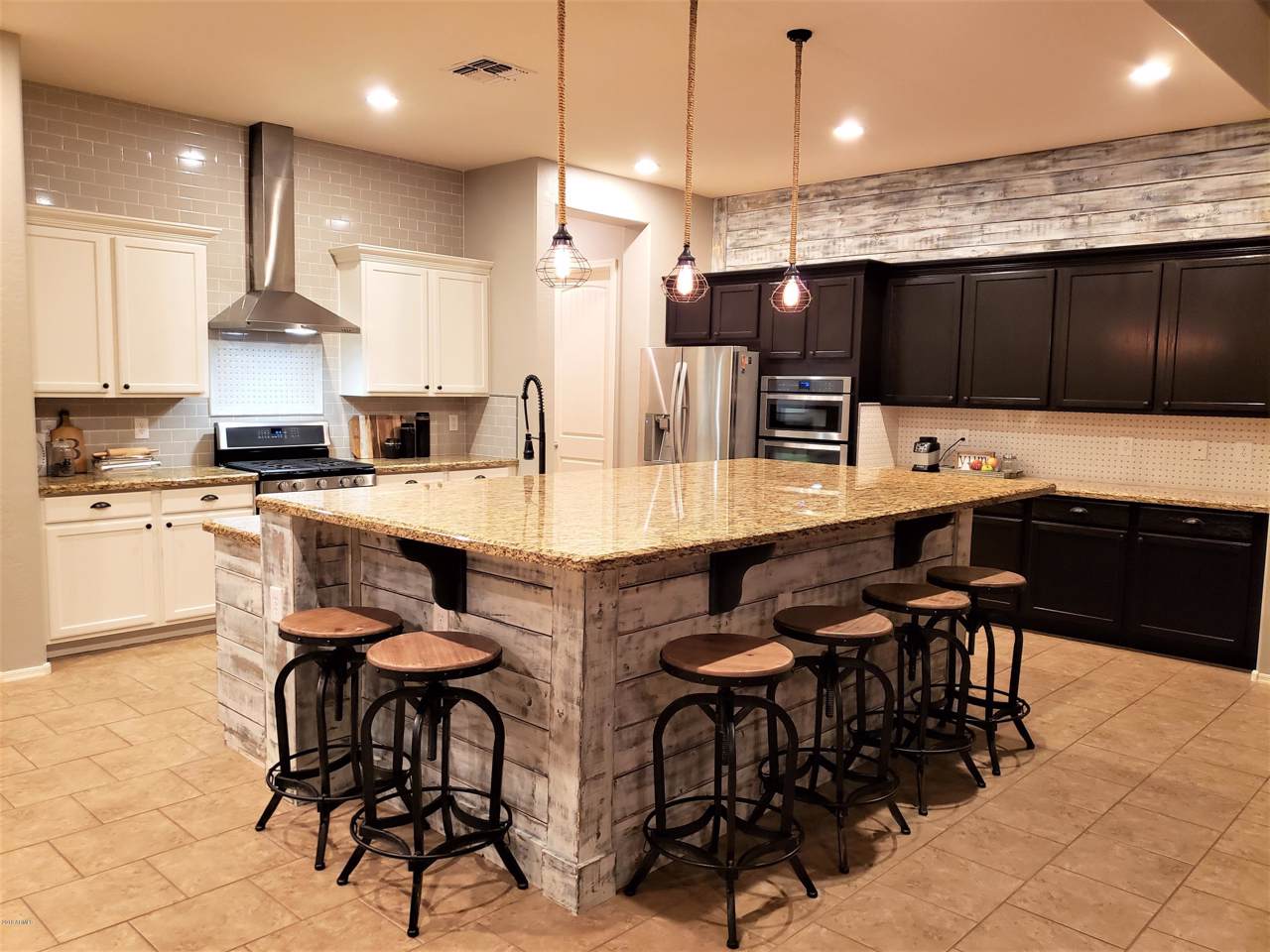 21336 Waverly Drive - Photo 1