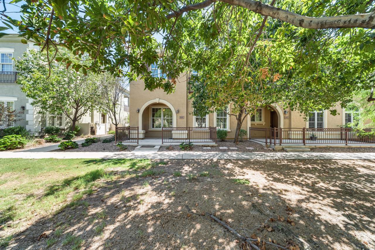 4758 Waterman Street - Photo 1