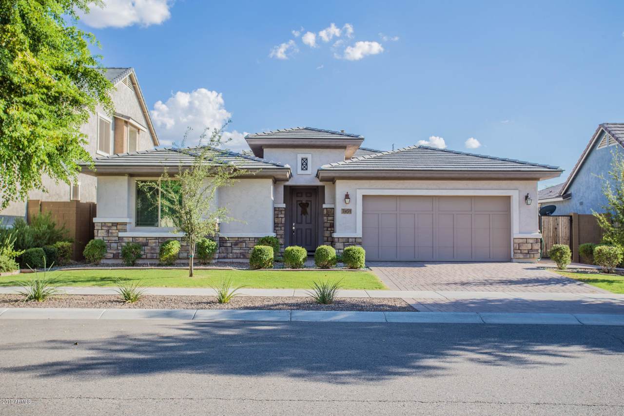 7451 Portobello Avenue - Photo 1