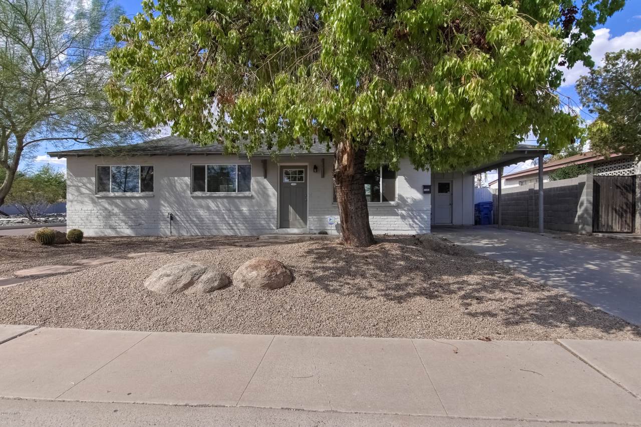 1002 Diana Avenue - Photo 1