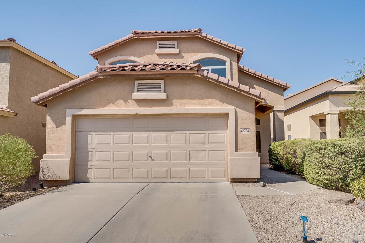 41726 Hillman Drive - Photo 1