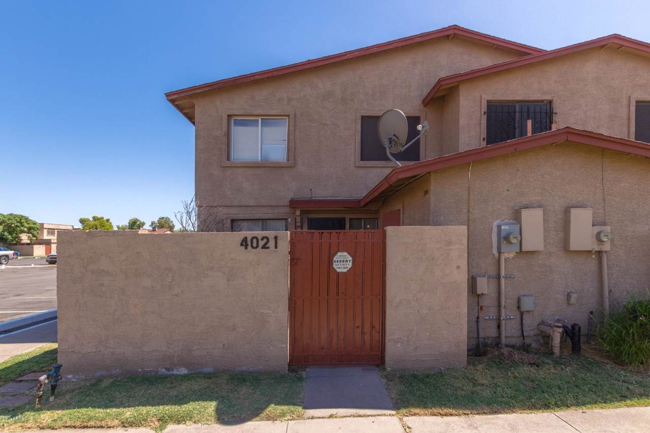 4021 Reade Avenue - Photo 1