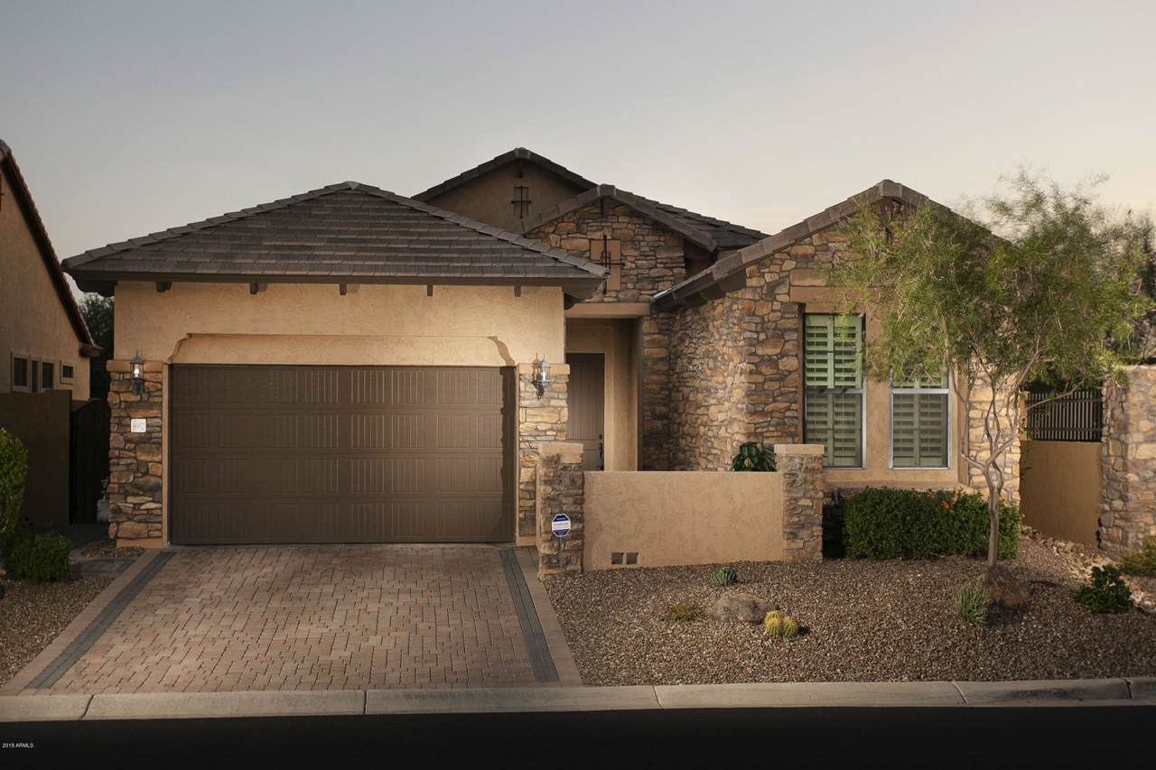8957 Ivy Street - Photo 1