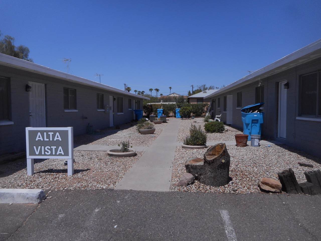 511 52nd Street - Photo 1