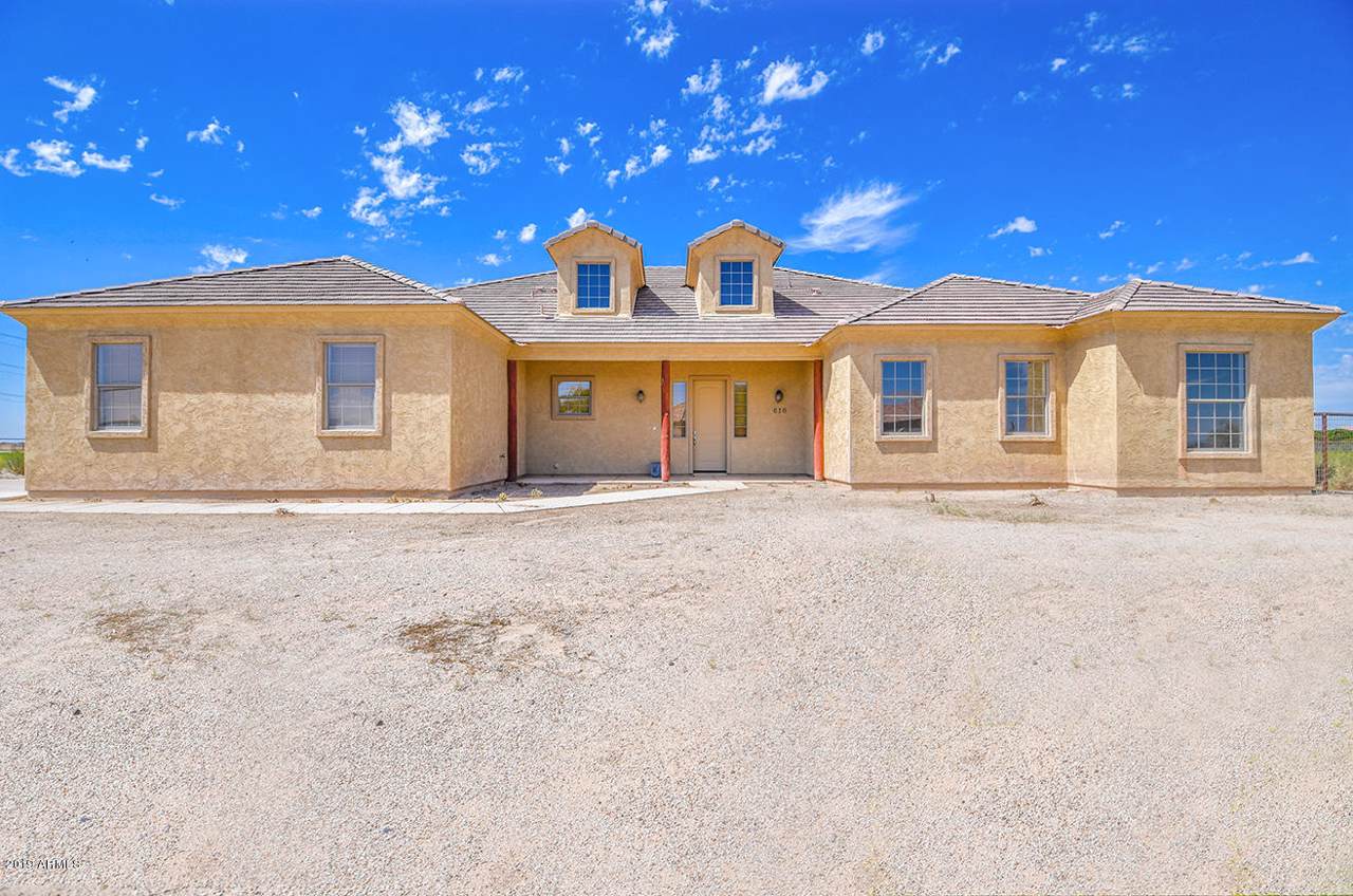 616 Linden Place - Photo 1