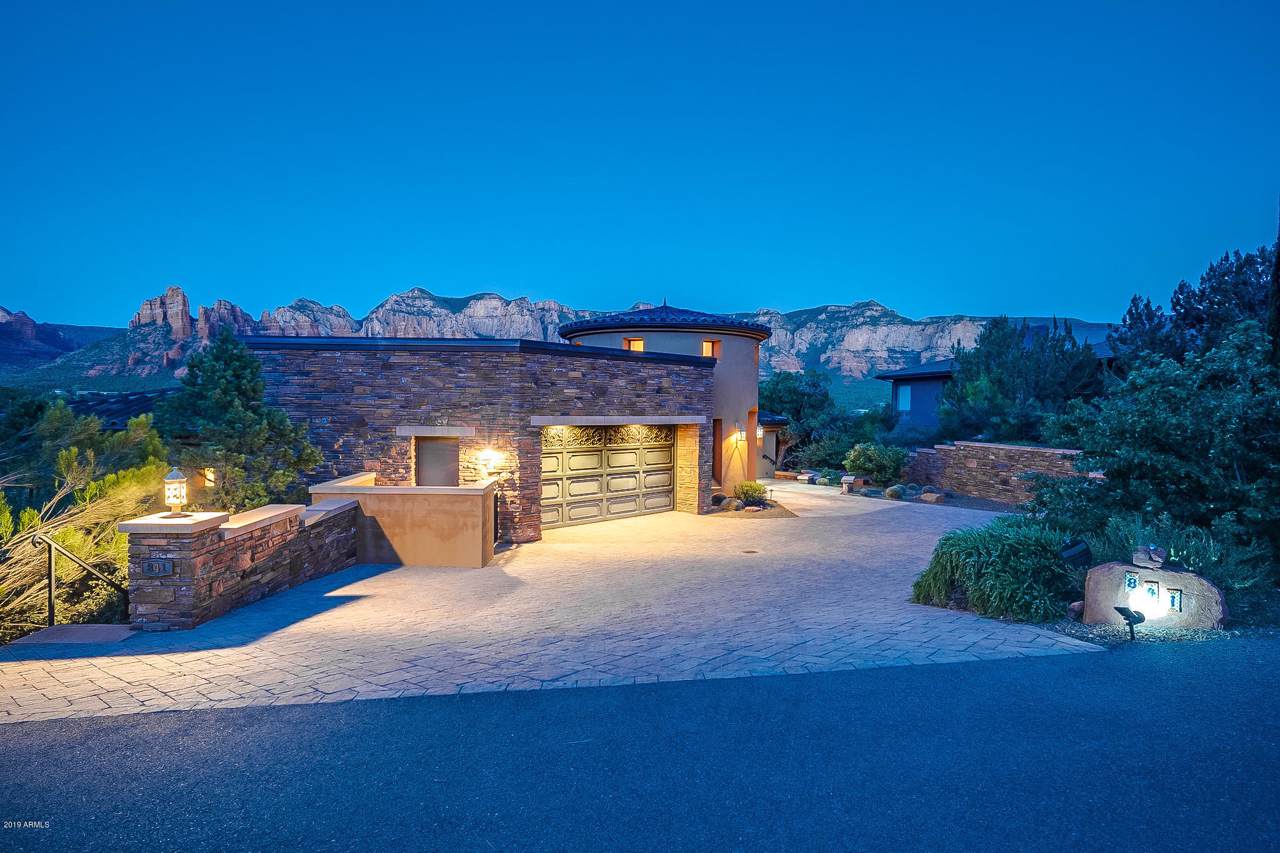 841 Palisades Drive - Photo 1