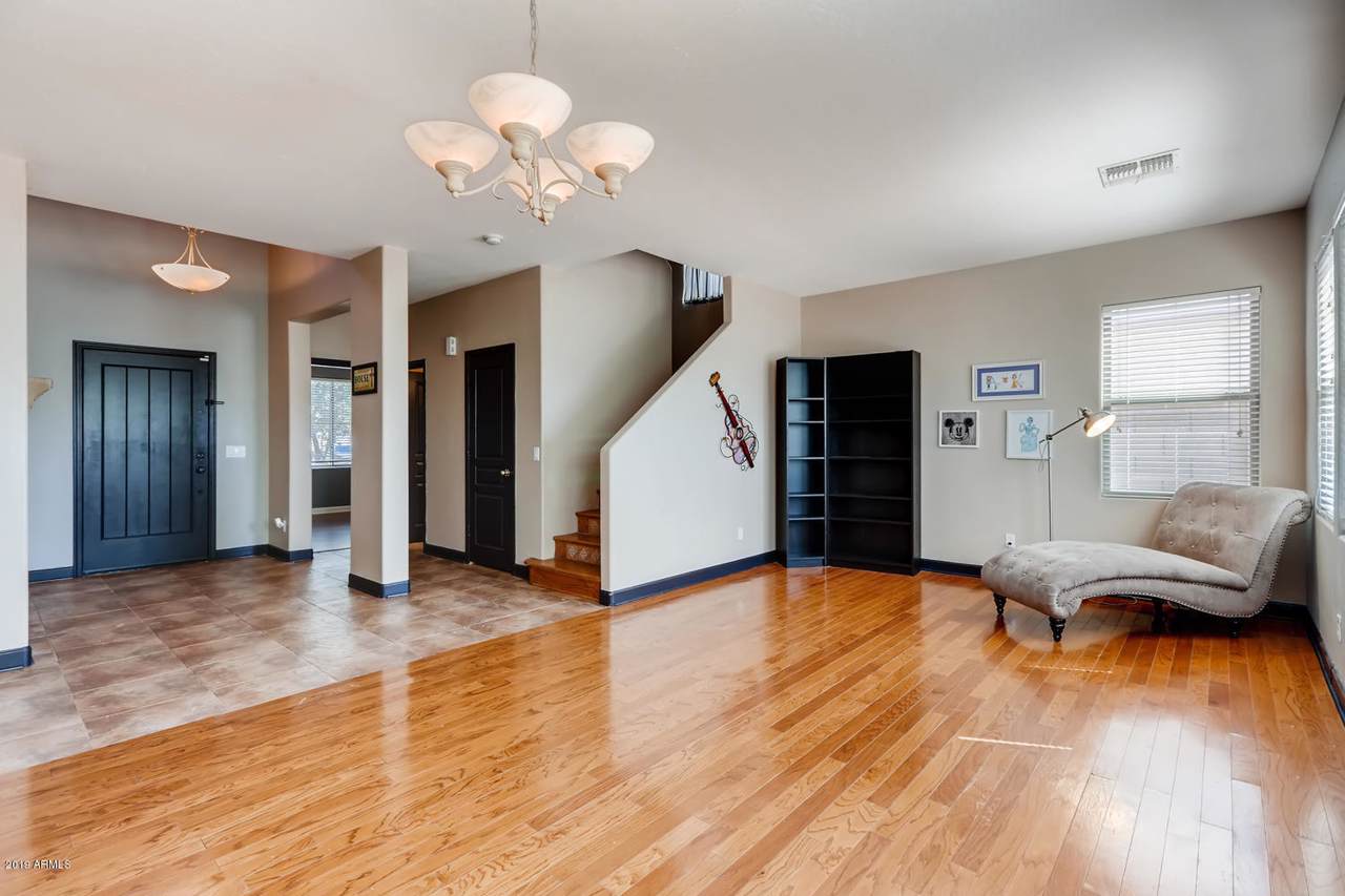2541 Saint Catherine Avenue - Photo 1