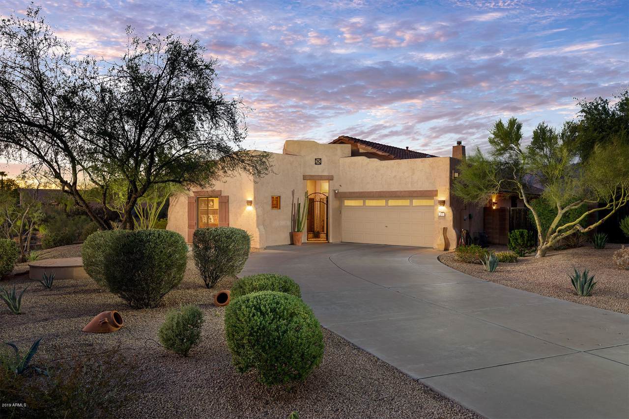 9940 Desert Trail Lane - Photo 1
