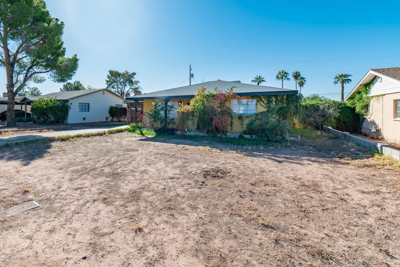 4623 Holly Street - Photo 1