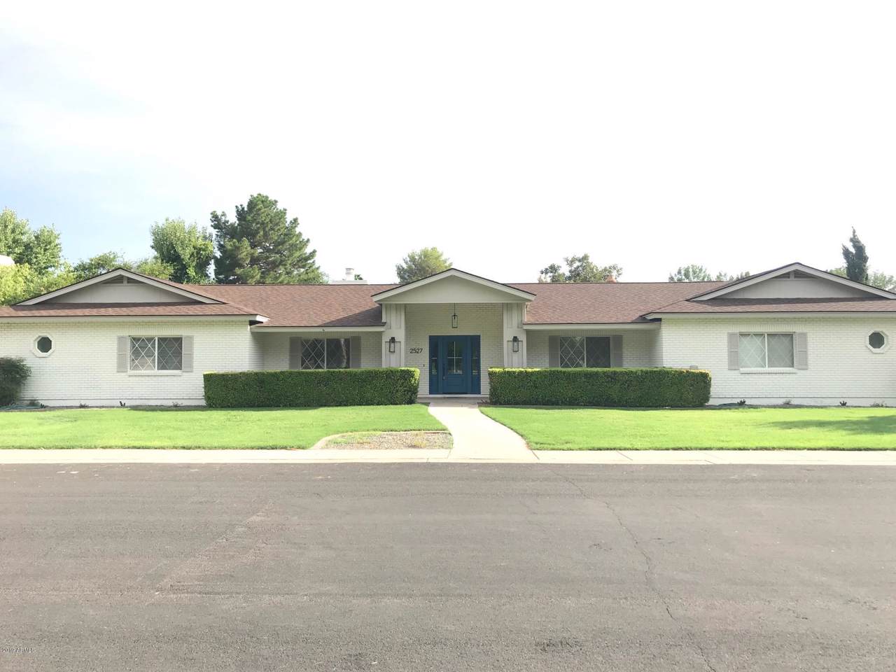 2527 Fairview Circle - Photo 1