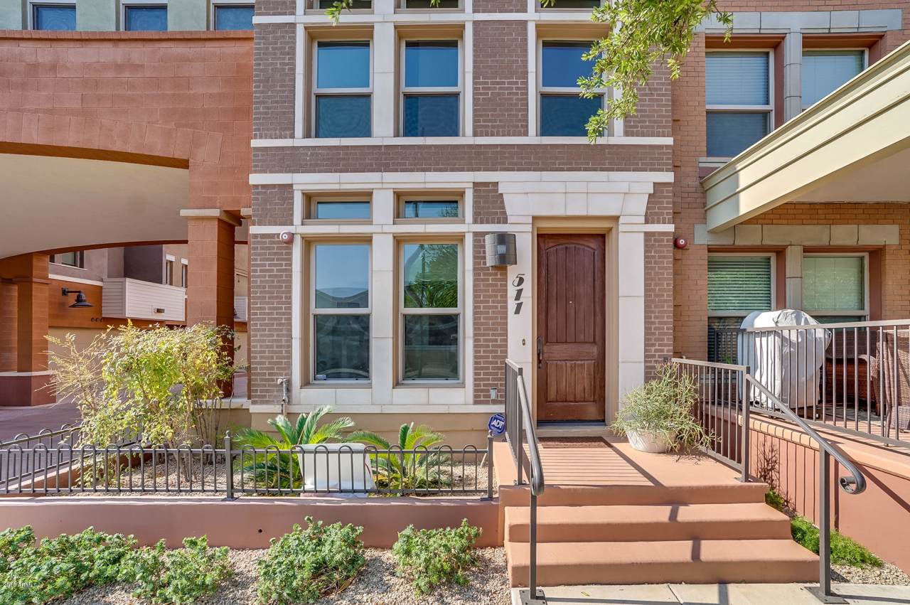 511 6TH Street - Photo 1
