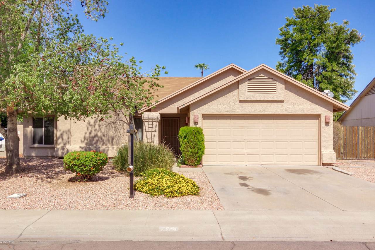 714 Mission Drive - Photo 1