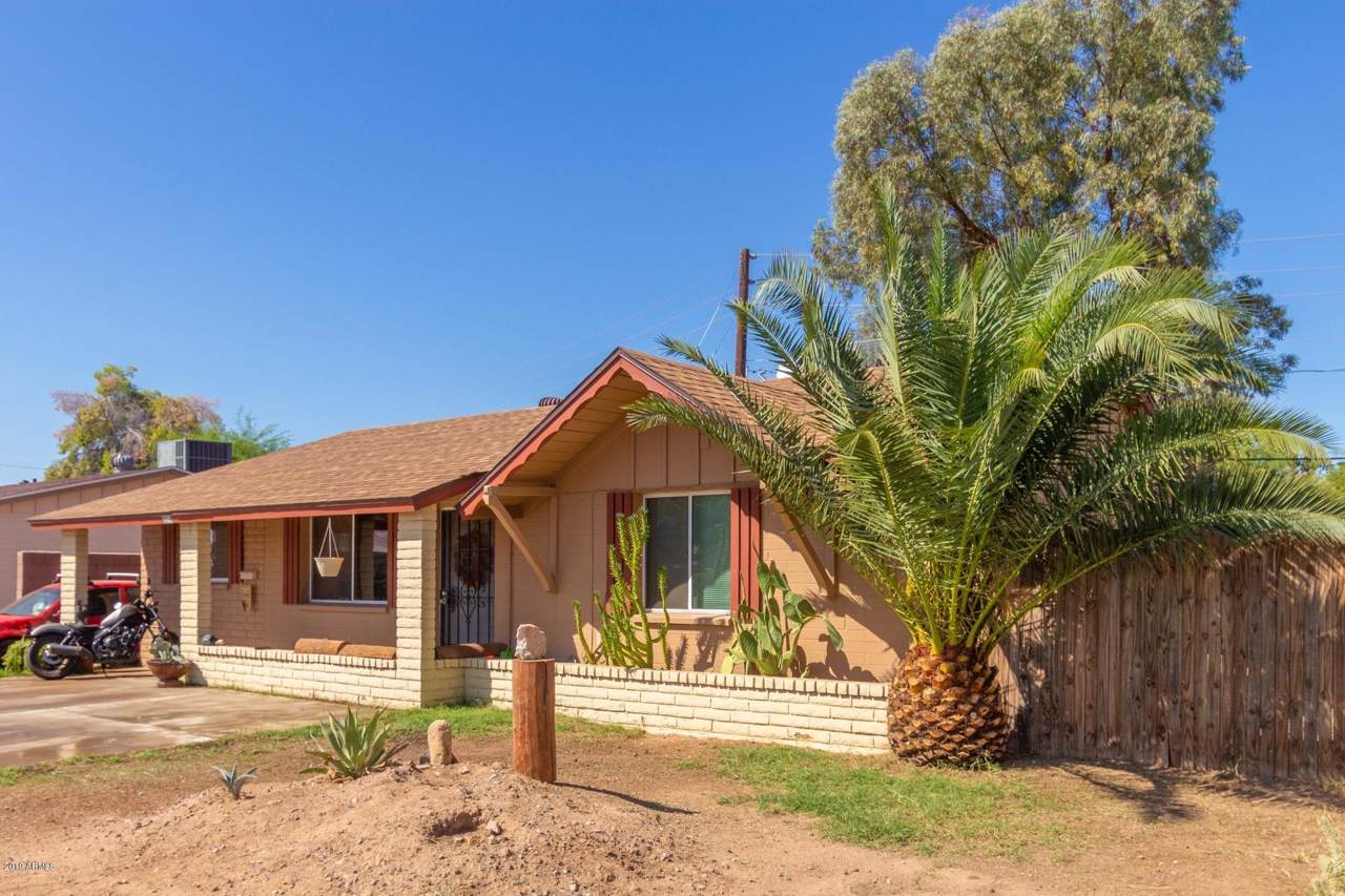 2214 48TH Drive - Photo 1