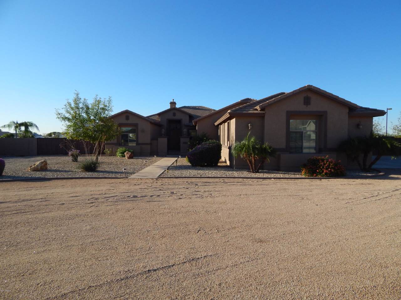 8519 Avenida Del Sol Avenue - Photo 1