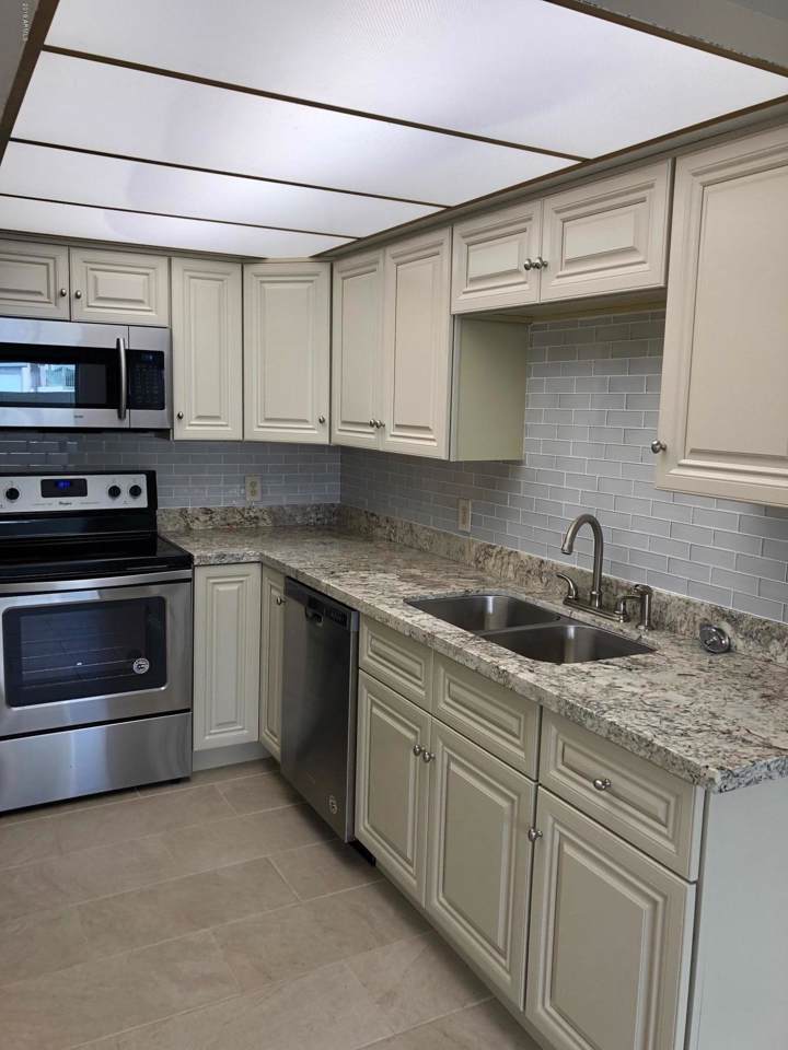 9039 52ND Avenue - Photo 1