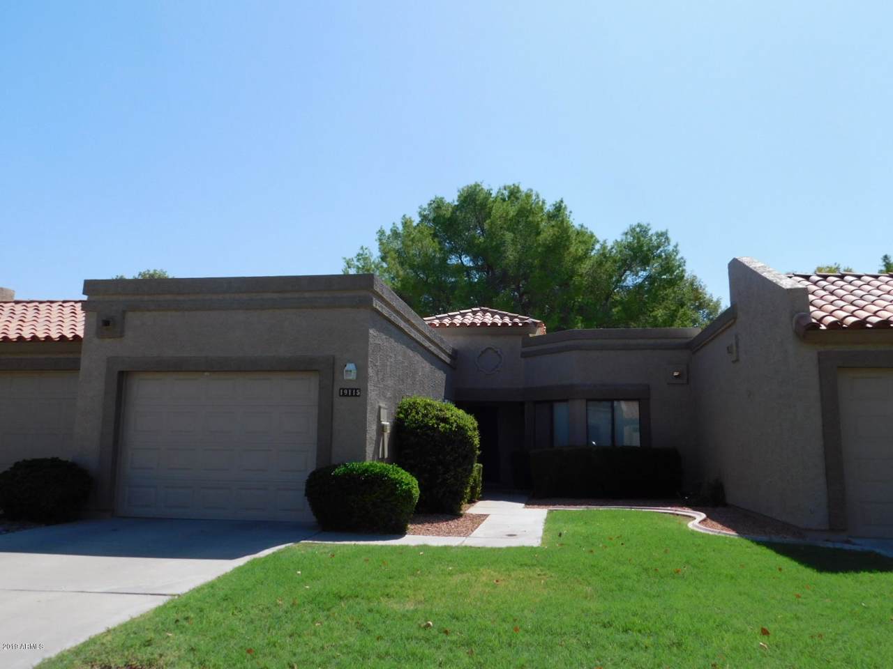19115 98TH Drive - Photo 1