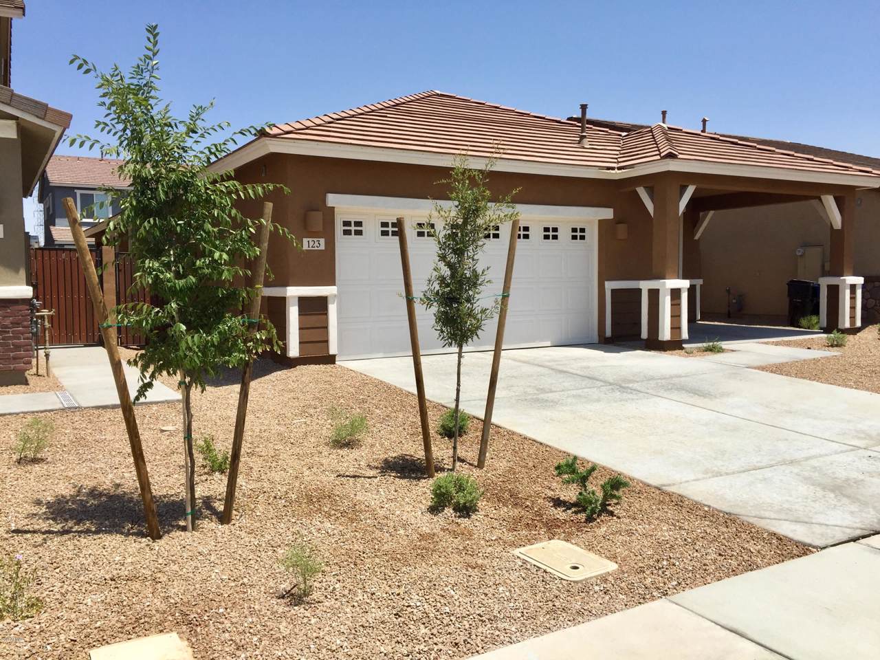 123 Bermuda Circle - Photo 1