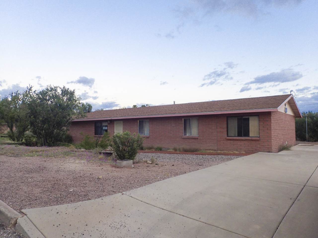 421 Rolfs Avenue - Photo 1