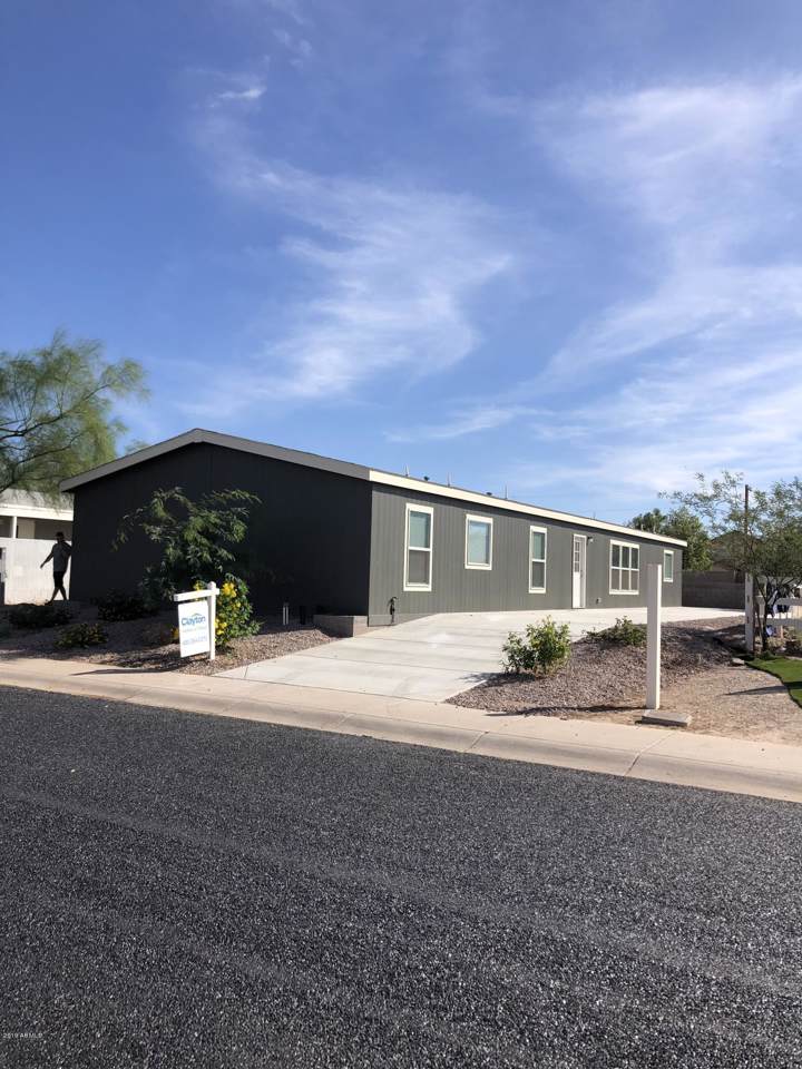 631 13TH Street - Photo 1