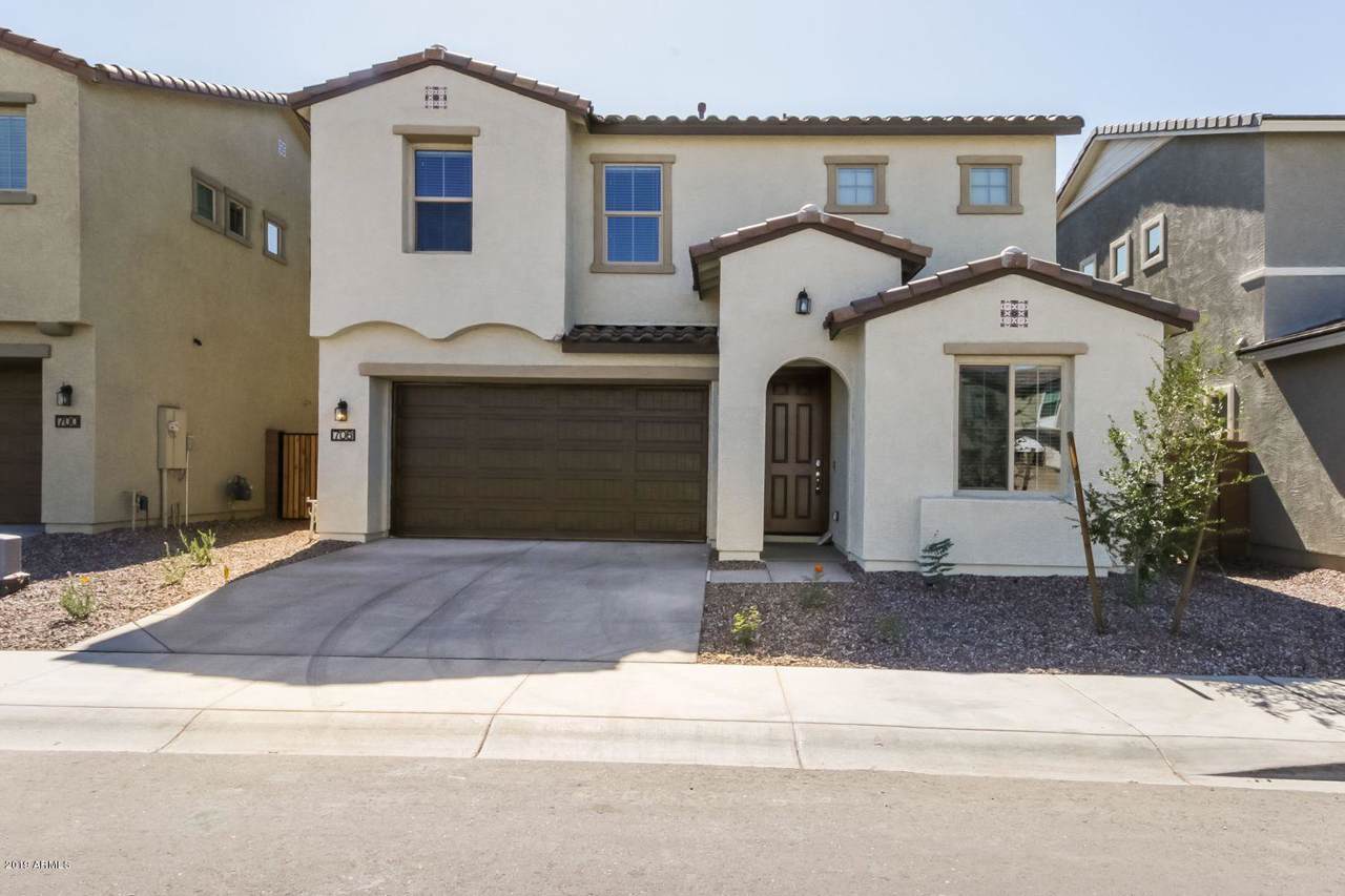 706 Blackbird Drive - Photo 1