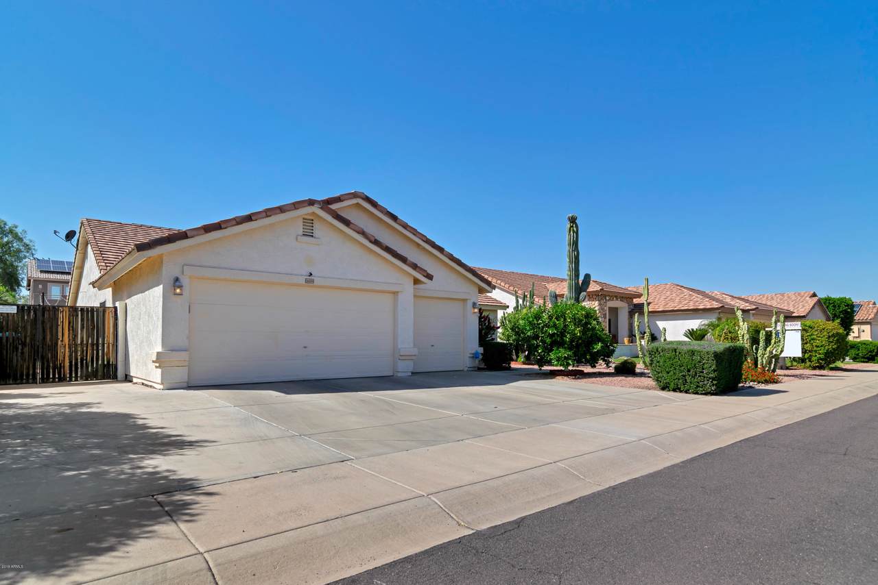 16184 159TH Avenue - Photo 1