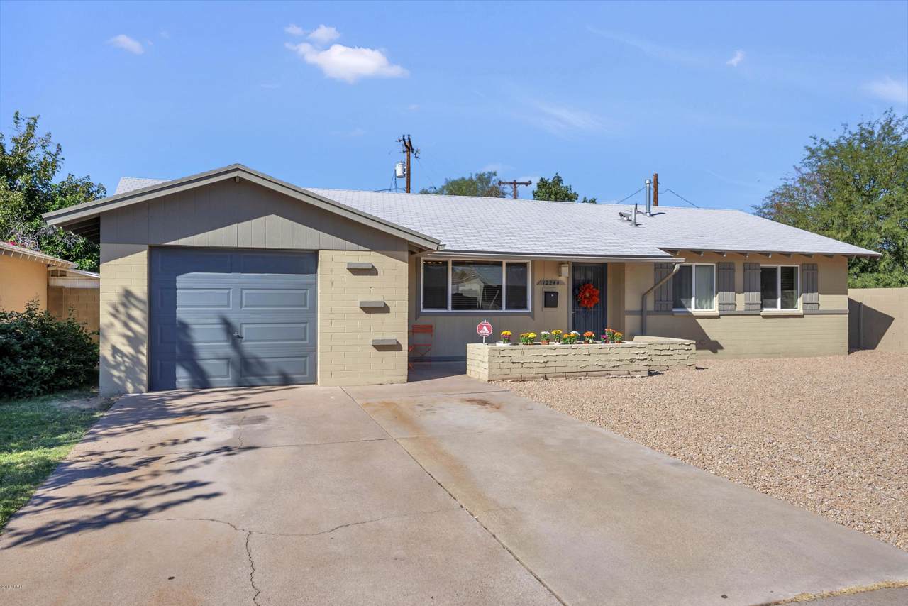 12244 25TH Avenue - Photo 1