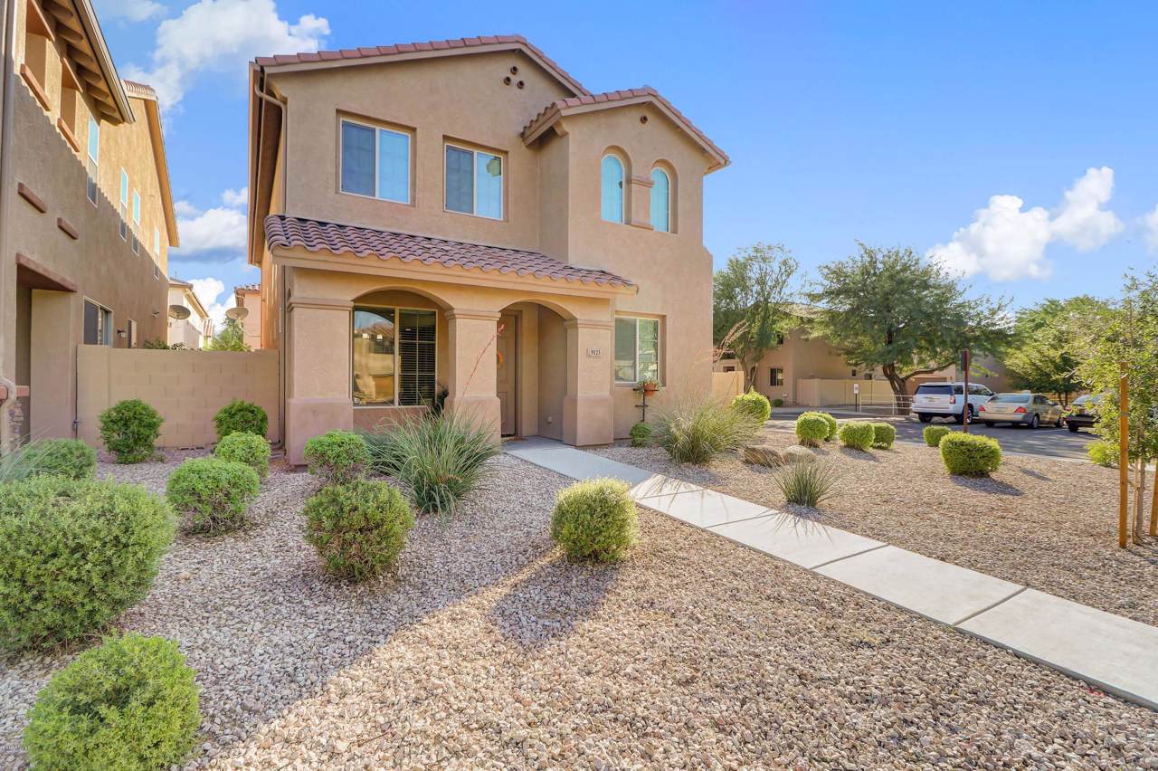 9123 Meadow Drive - Photo 1