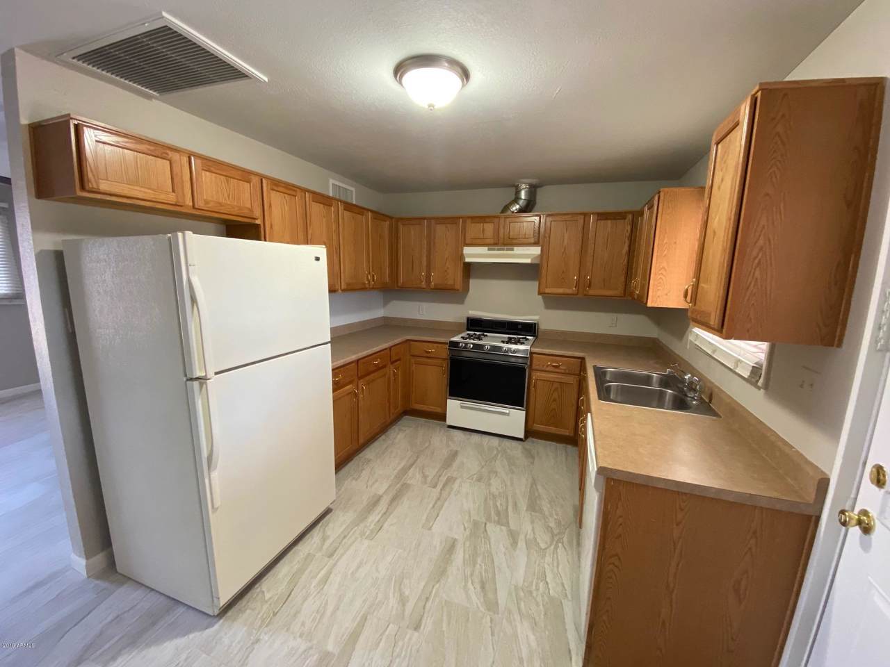 2757 Wier Avenue - Photo 1