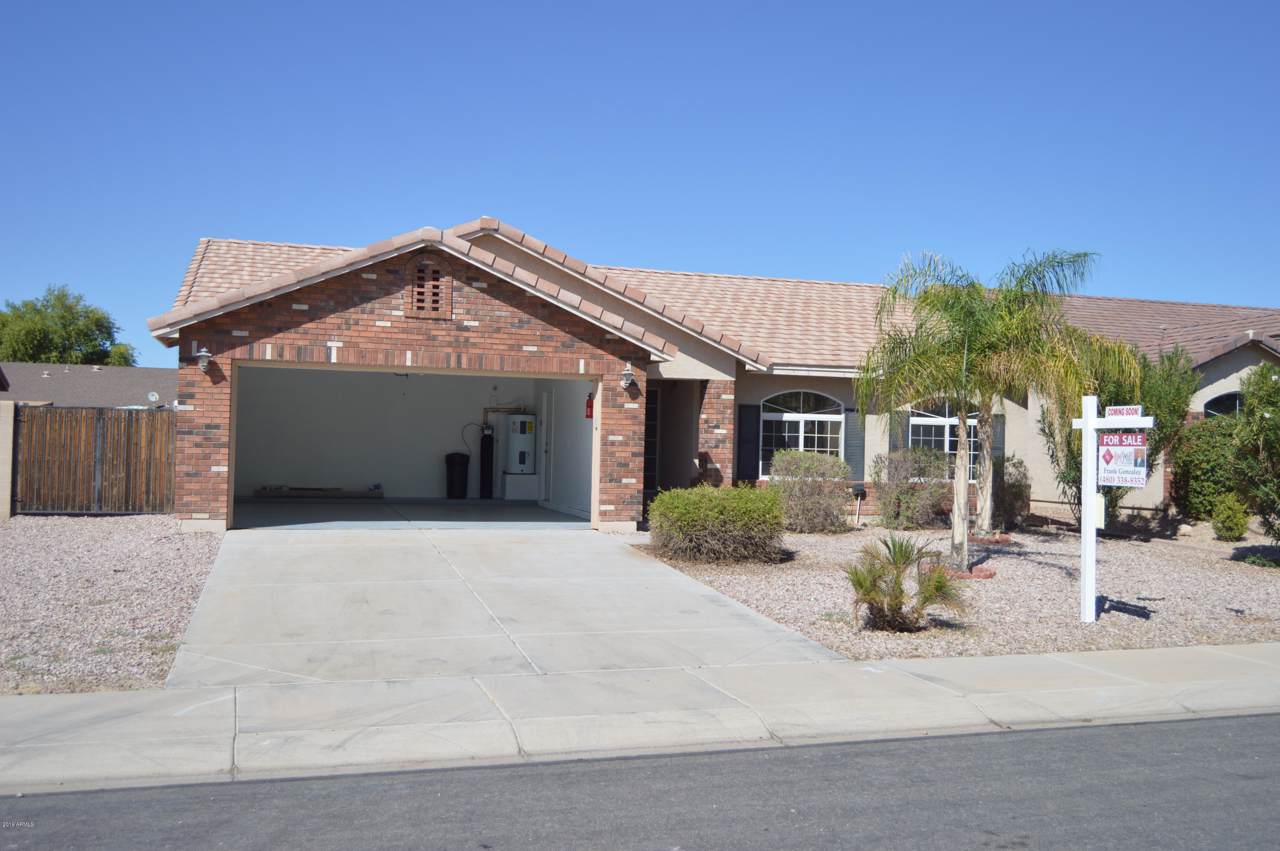 4326 Meadow Creek Way - Photo 1