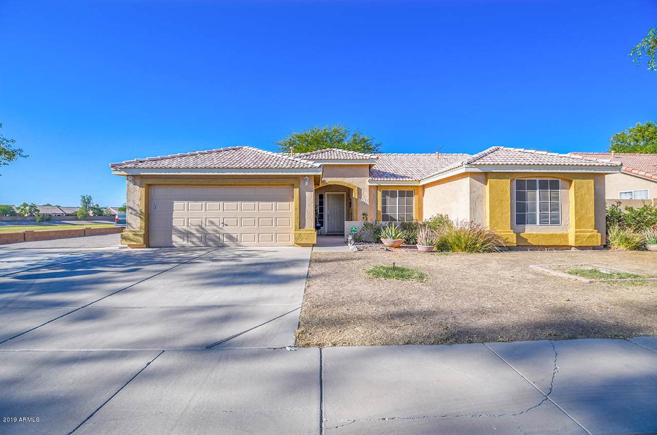1642 Zinnia Street - Photo 1