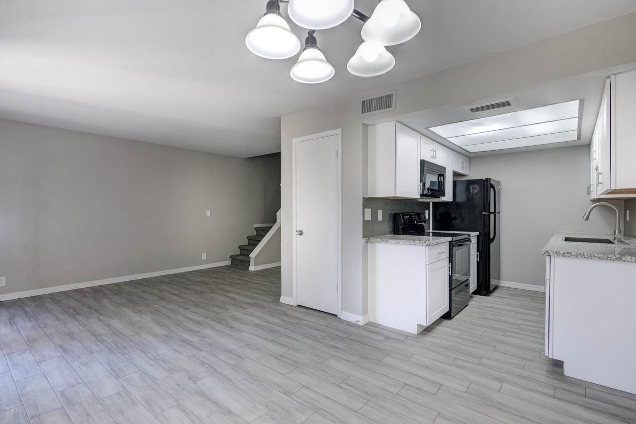286 Palomino Drive - Photo 1