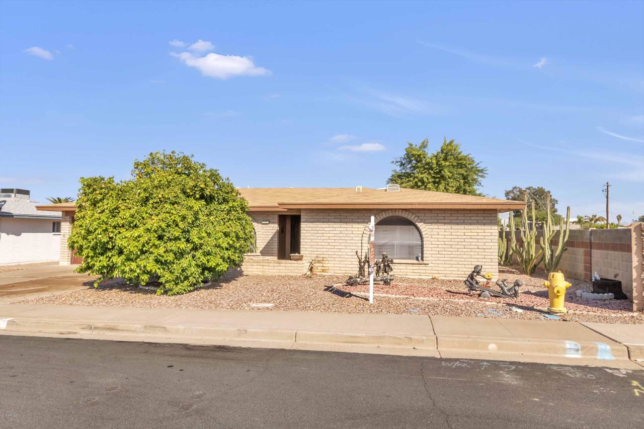 5152 Elena Avenue - Photo 1