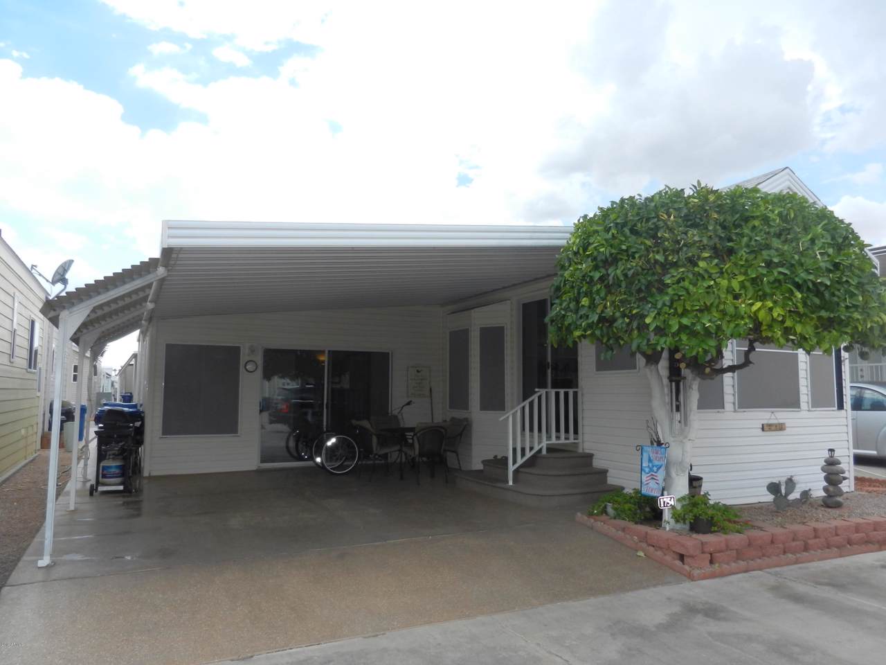 4700 Main Street - Photo 1