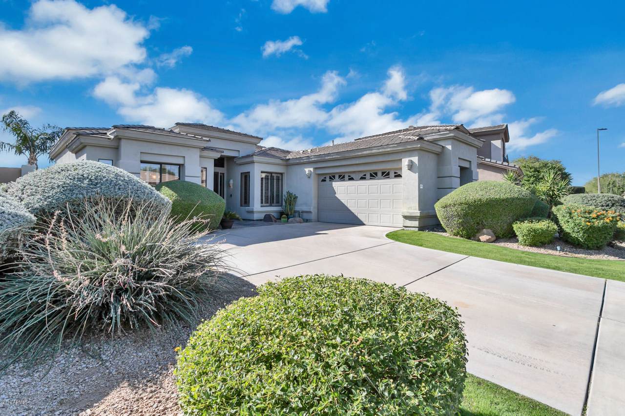 4915 Hamblin Drive - Photo 1