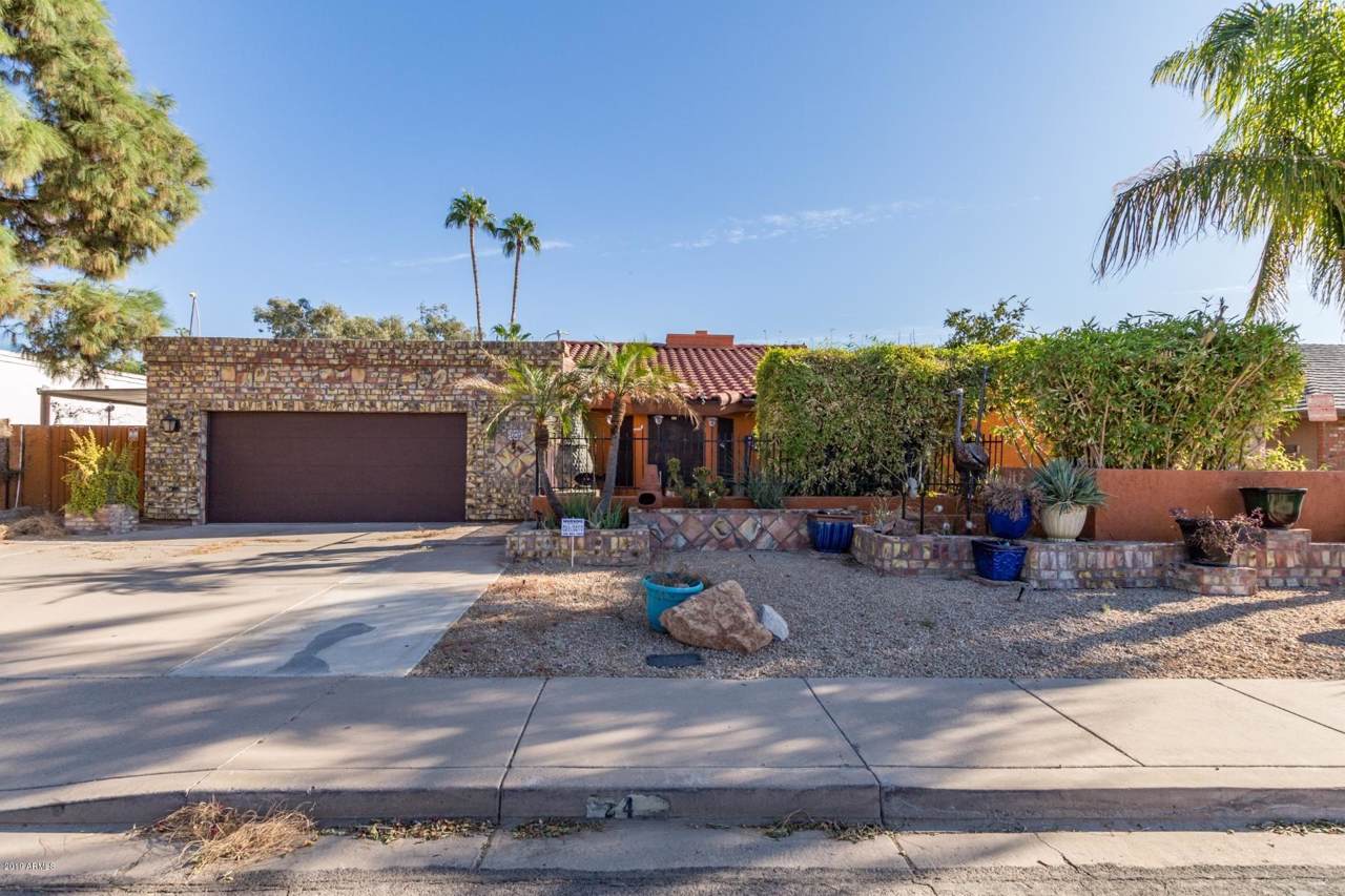 247 Glencove Street - Photo 1