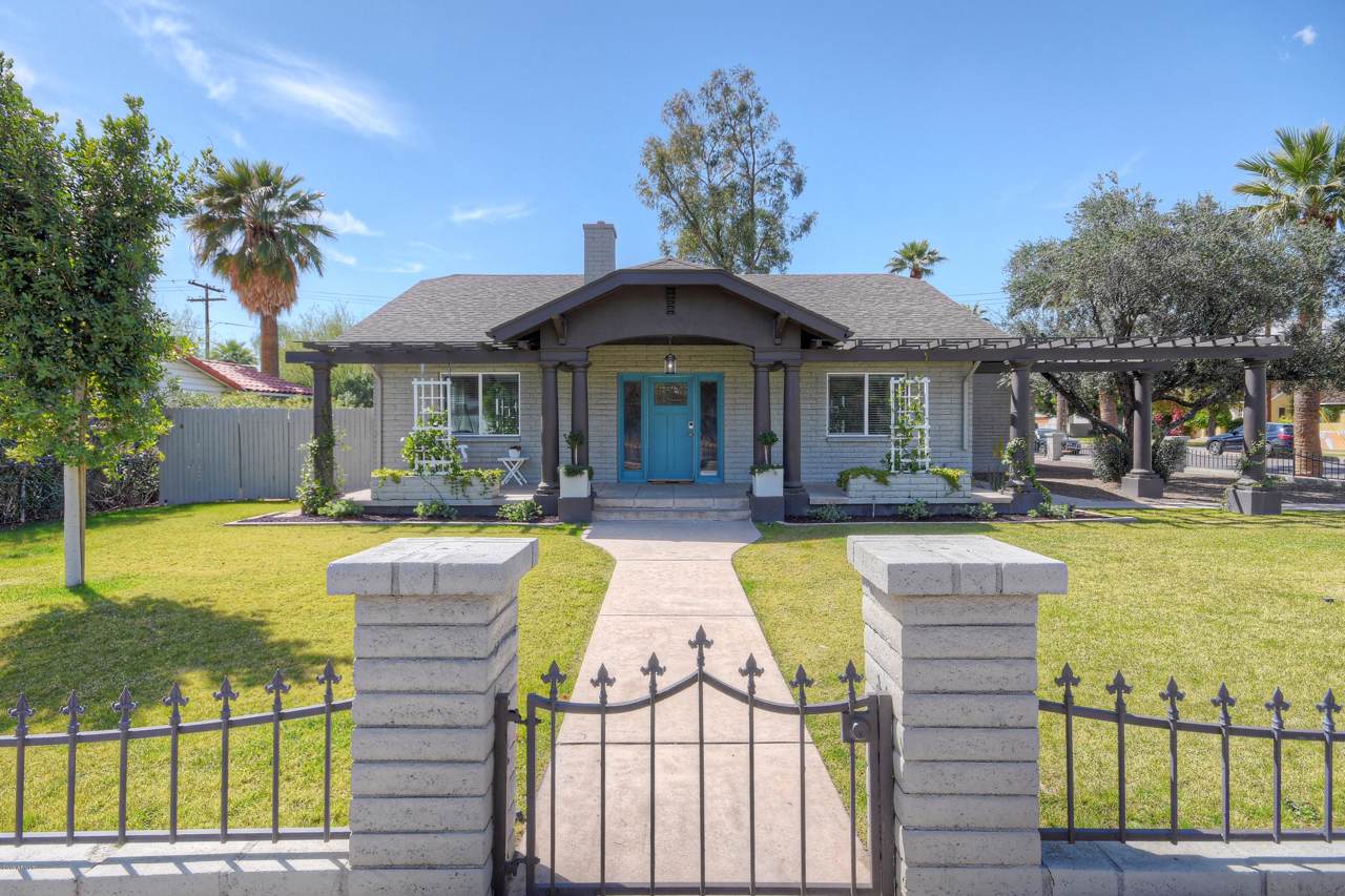 701 Palm Lane - Photo 1