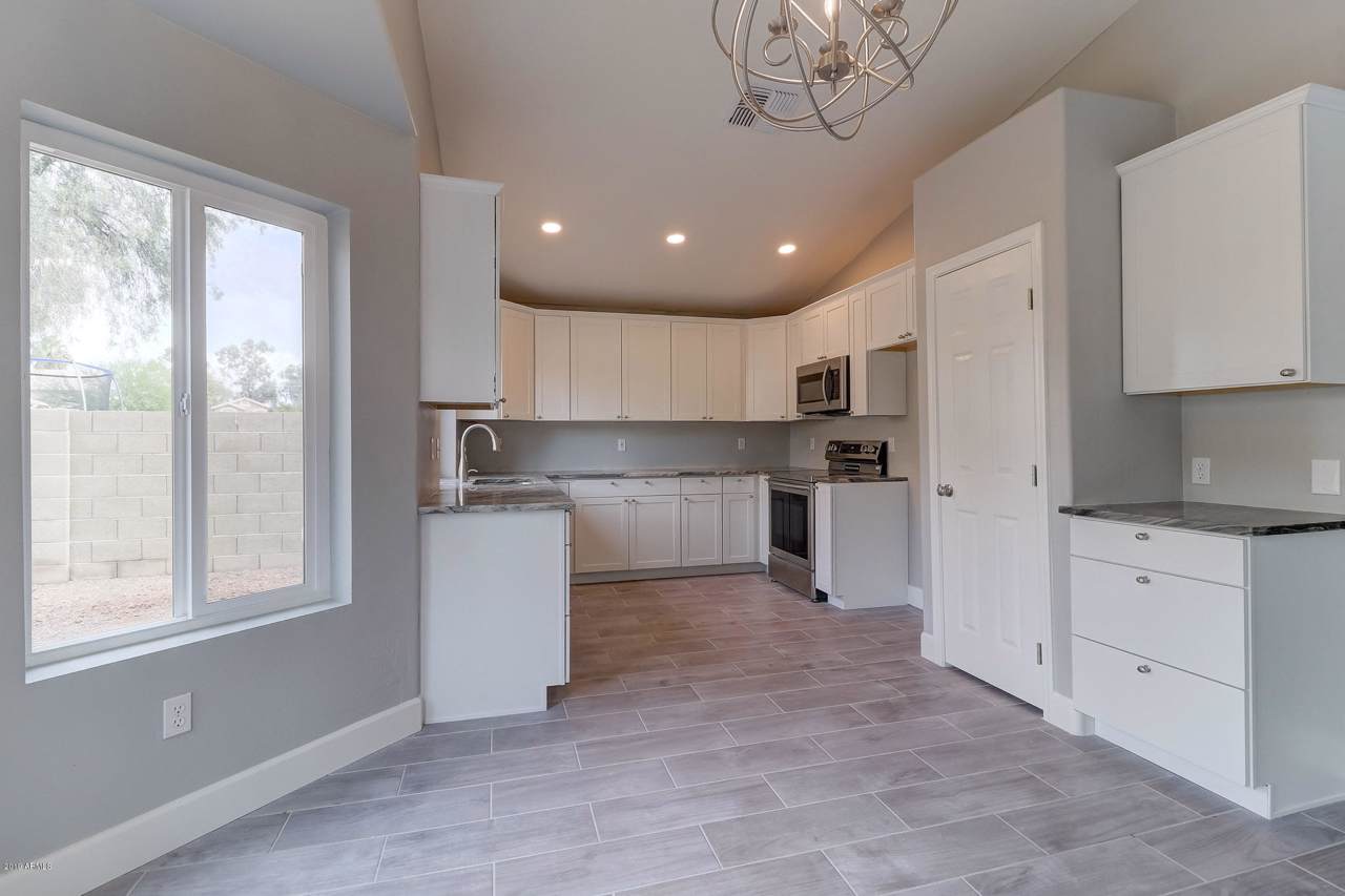 4614 Towne Lane - Photo 1