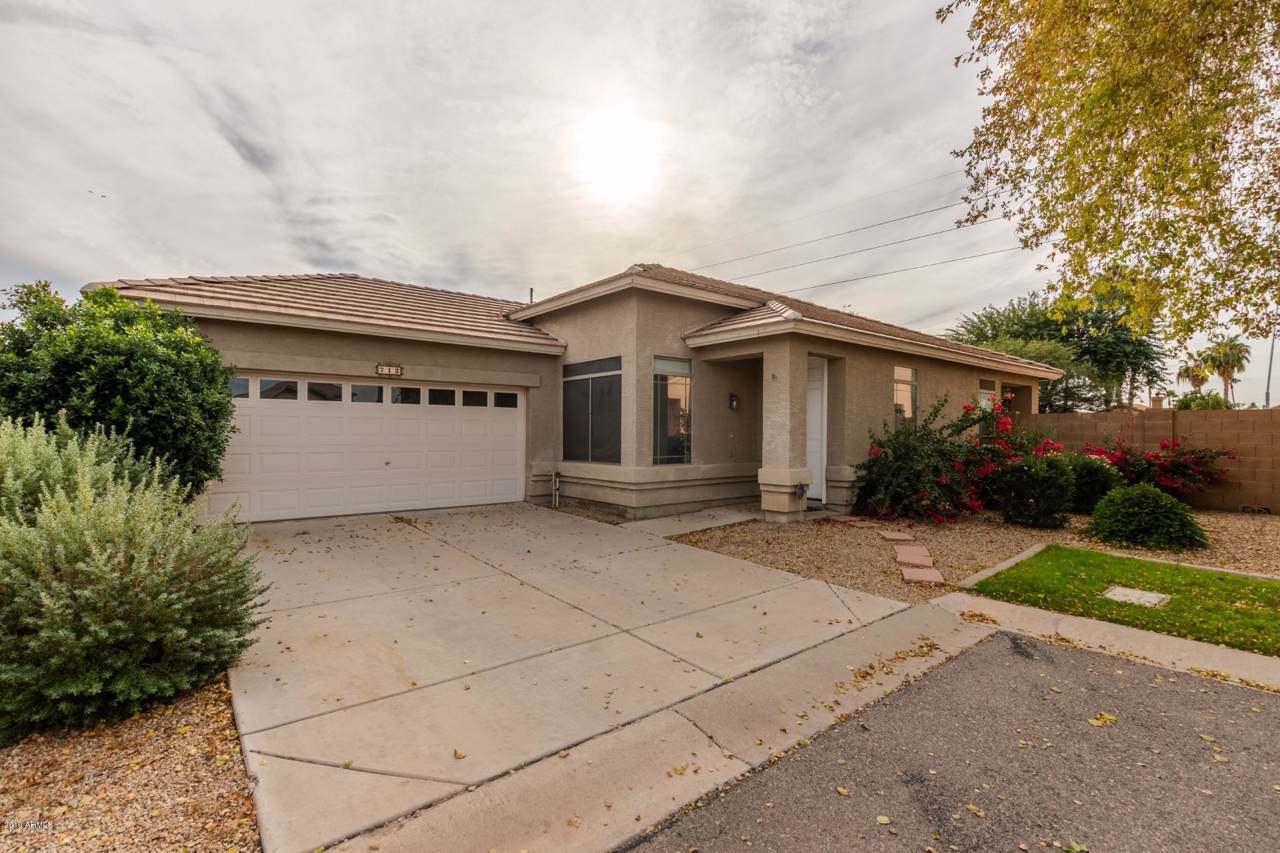 712 Jesse Street - Photo 1