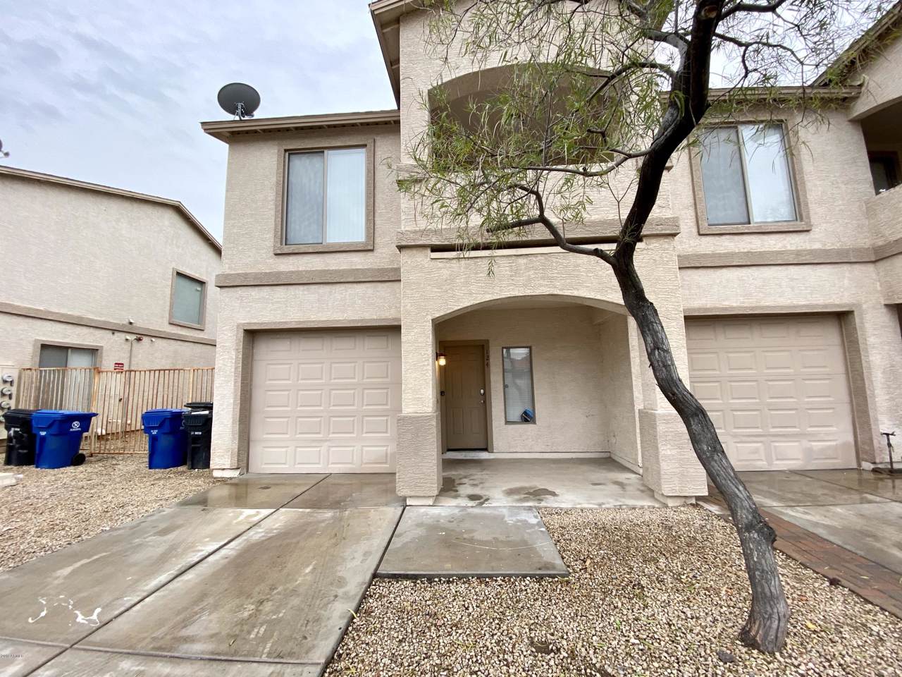 206 Lawrence Boulevard - Photo 1
