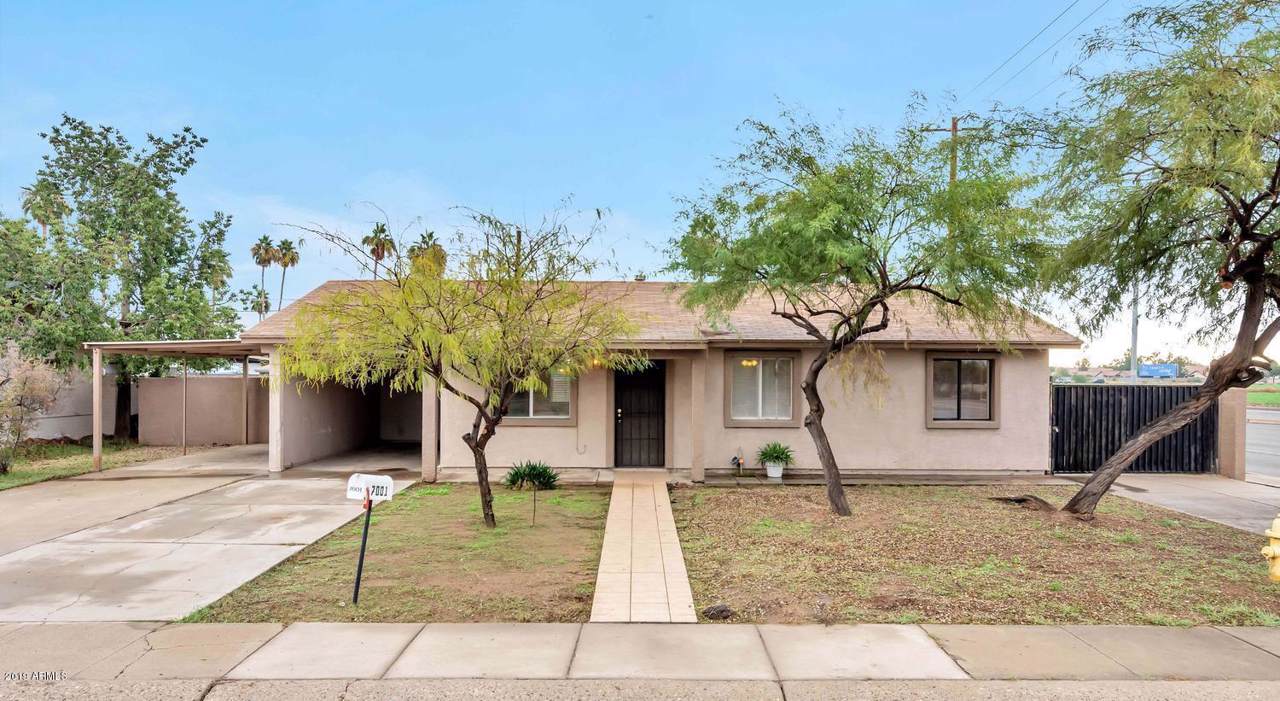 7001 76TH Drive - Photo 1
