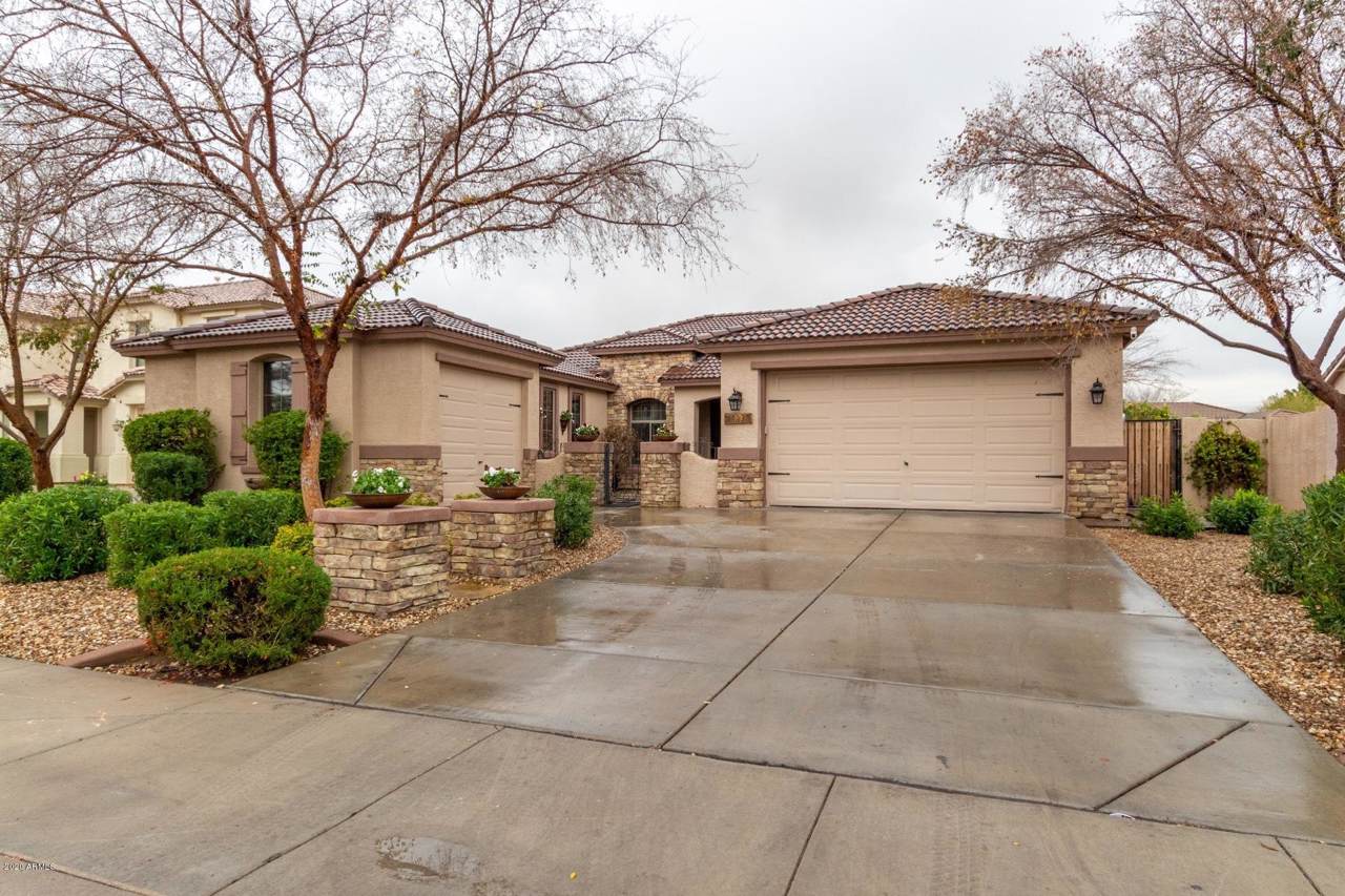 14036 Windward Avenue - Photo 1
