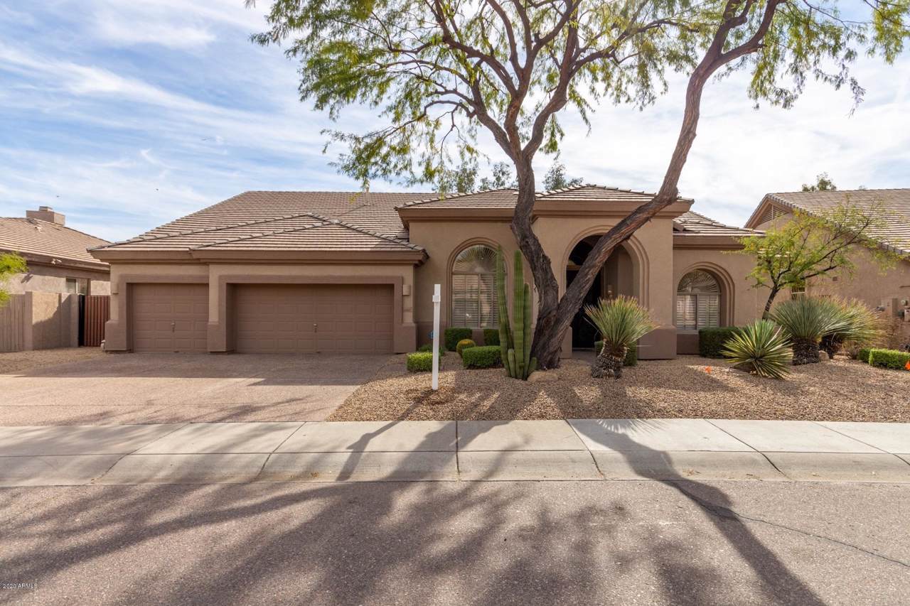 6435 Everett Drive - Photo 1